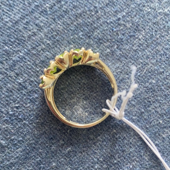Sterling peridot Ring - Picture 2 of 3